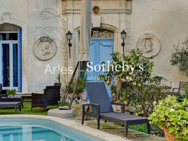 Hôtel particulier Arles - 8 chambres - 637m²