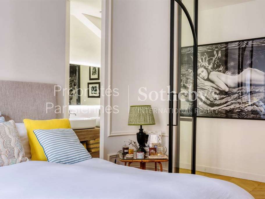Apartment Paris 16e