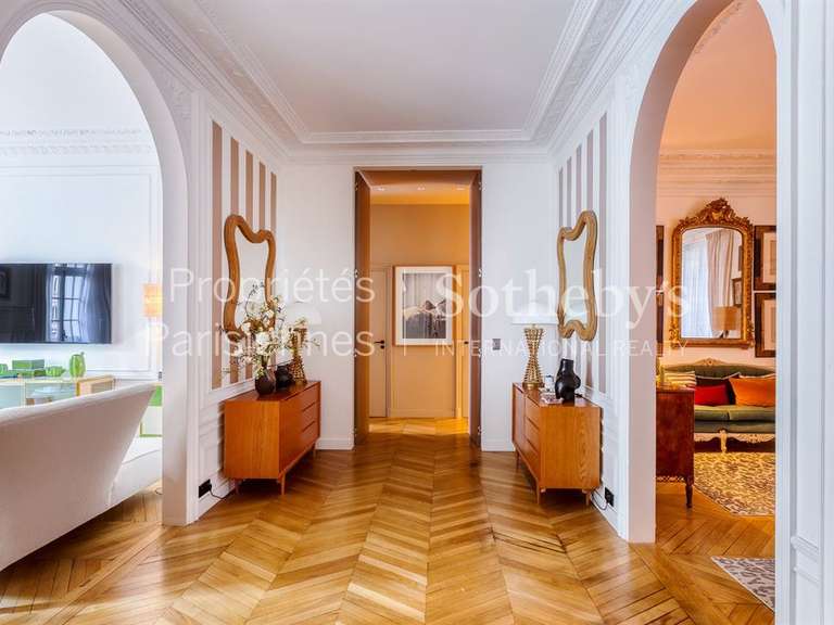 Appartement Paris 16e - 4 chambres - 231m²