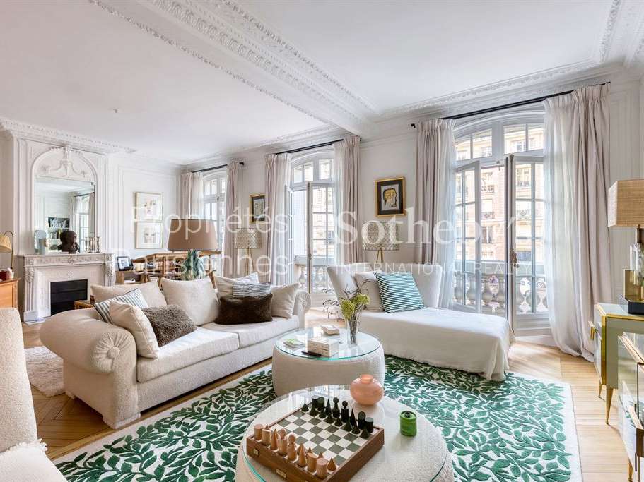 Apartment Paris 16e