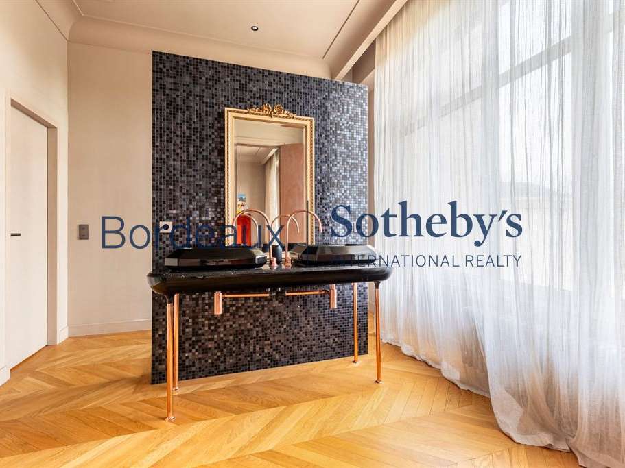 House Bordeaux