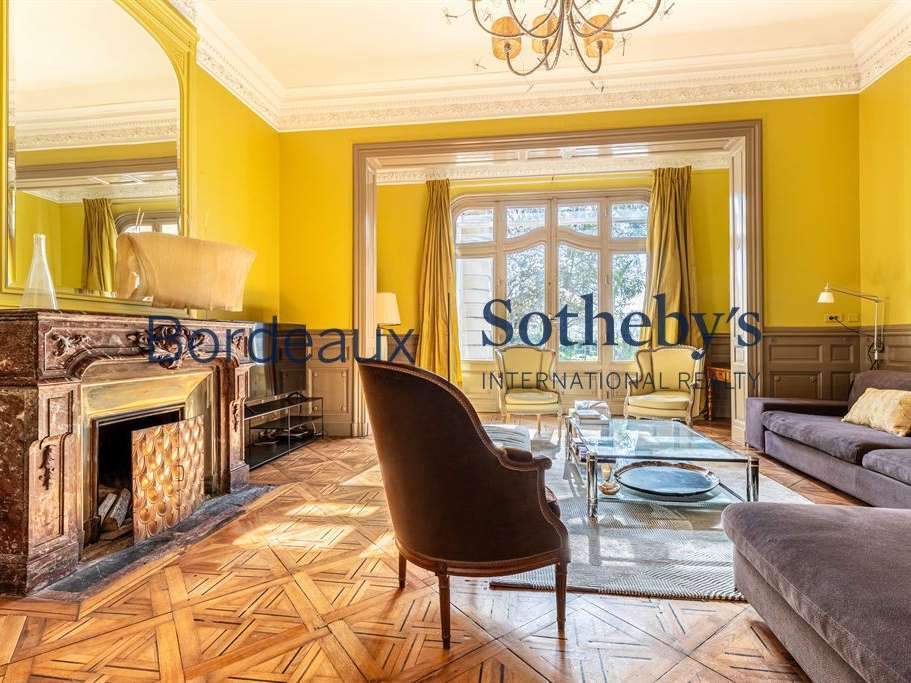 House Bordeaux
