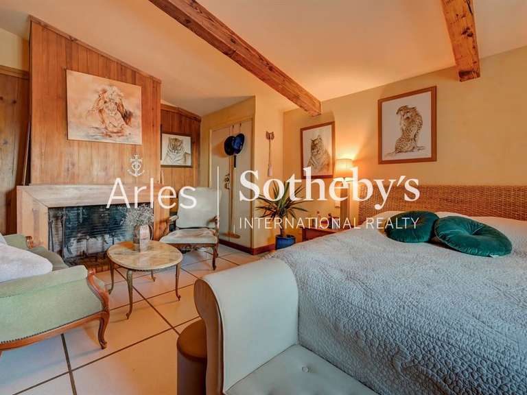 Maison Saintes-Maries-de-la-Mer - 7 chambres - 323m²
