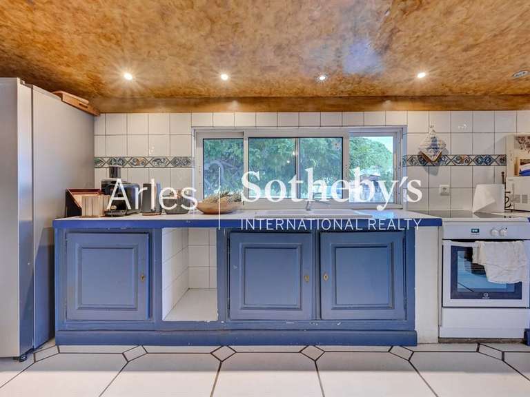 Maison Saintes-Maries-de-la-Mer - 7 chambres - 323m²