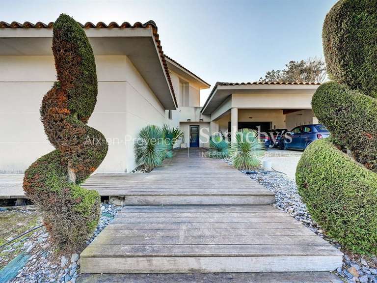 House Aix-en-Provence - 4 bedrooms - 330m²