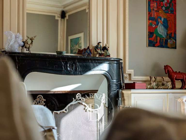 Maison Carquefou - 7 chambres - 1022m²