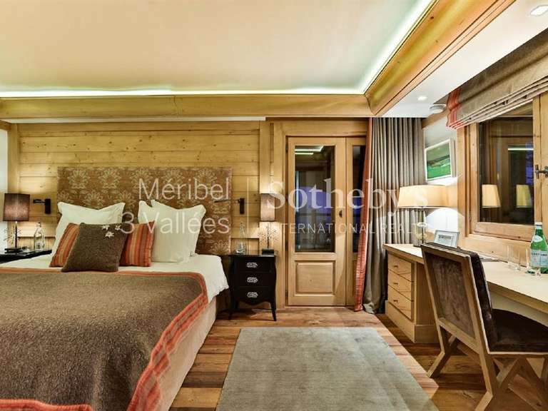 Chalet Meribel-les-allues - 5 bedrooms - 400m²