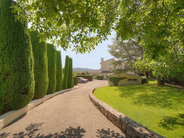 House Grasse - 6 bedrooms - 241m²