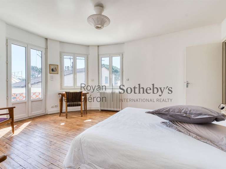 House Royan - 6 bedrooms - 201m²