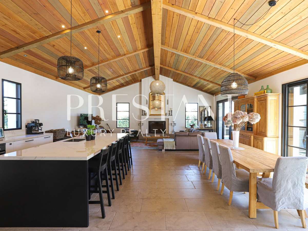 House Anglet