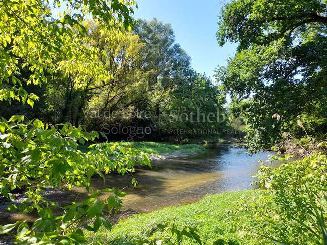 Maison 15 pièces 530 m² · à Romorantin-Lanthenay · 530 m² · 990 500 €
