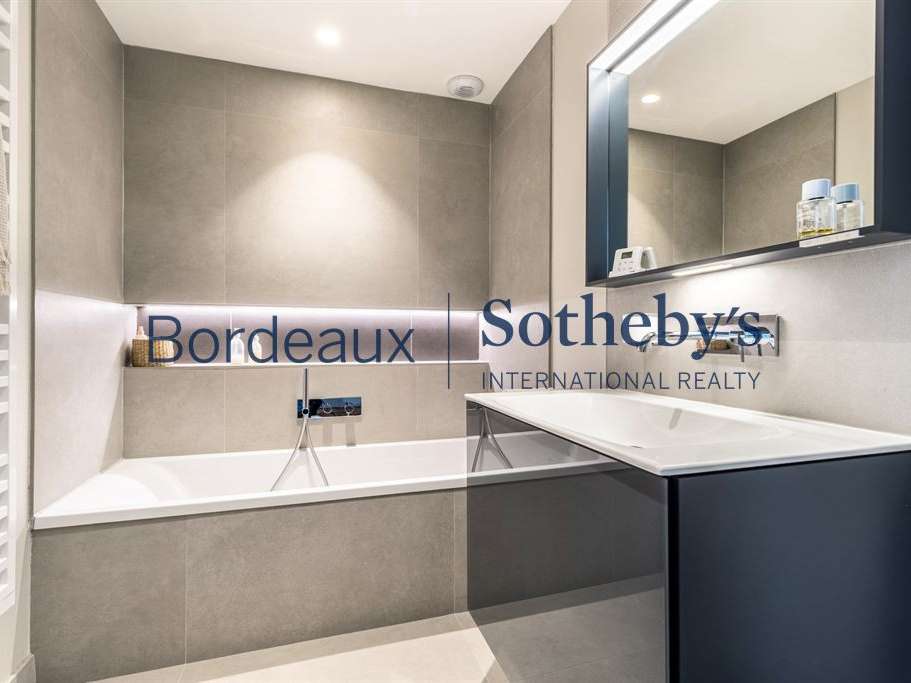 House Bordeaux