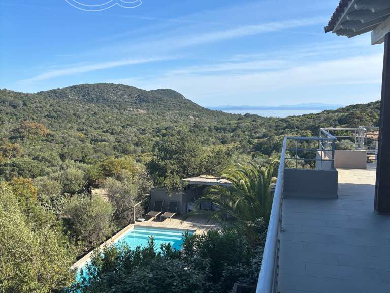 Villa avec Vue sur mer Porto-Vecchio - 5 chambres - 220m²