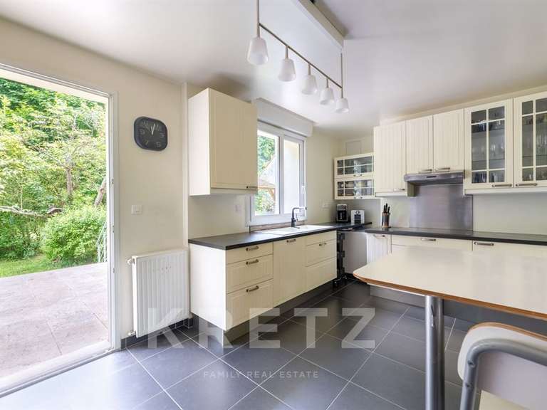 House Châteaufort - 4 bedrooms - 163m²