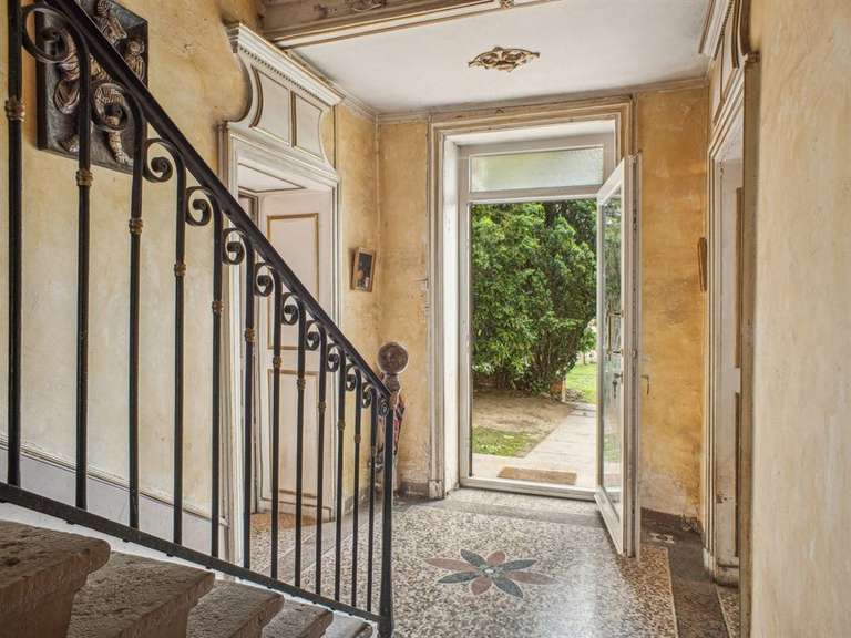 House Reyrieux - 4 bedrooms - 335m²