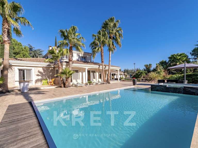 Maison Agde - 5 chambres - 440m²