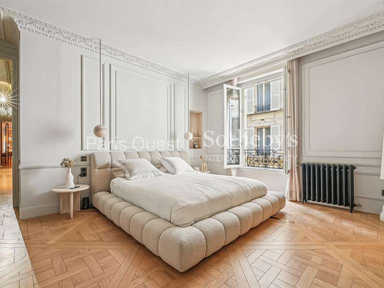 Appartement Paris 16e - 3 chambres - 194m²