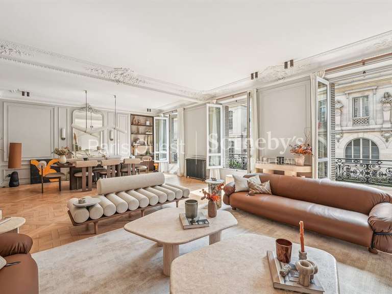 Appartement Paris 16e - 3 chambres - 194m²