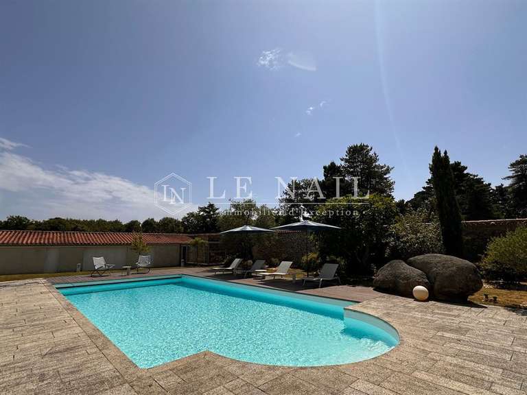 Château La Roche-sur-Yon - 7 chambres - 900m²