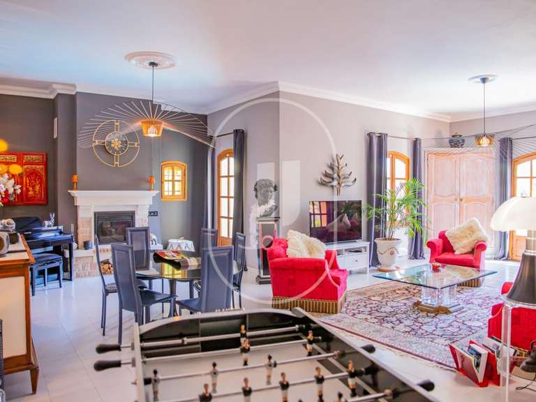 Maison Vaison-la-Romaine - 4 chambres - 243m²