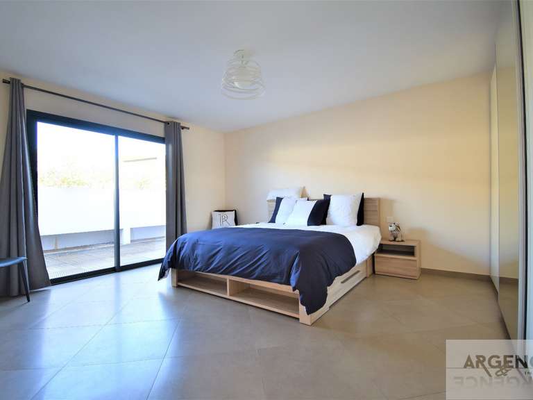 Villa Castelnau-le-Lez - 3 bedrooms - 216m²
