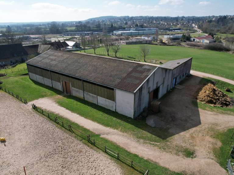 Maison Saint-Brisson - 279m²