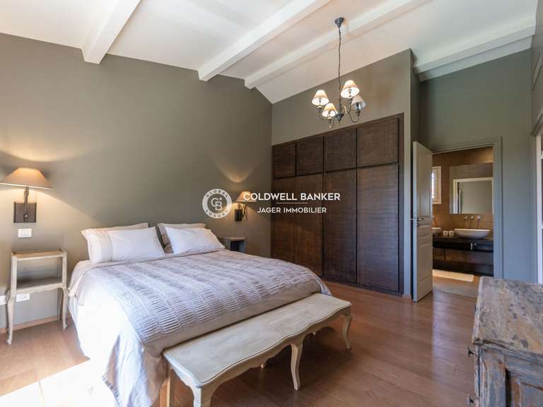 Villa Grimaud - 4 bedrooms - 225m²