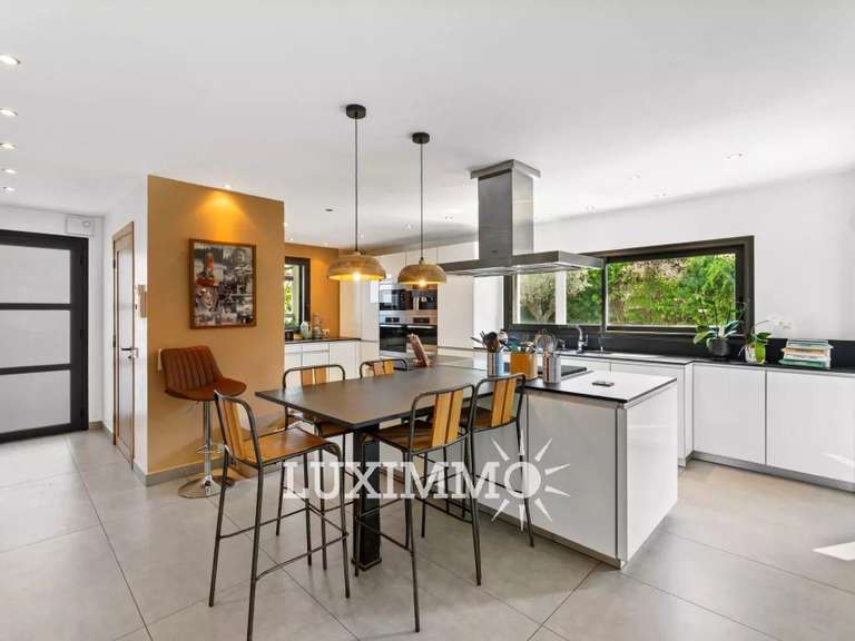 Villa Valbonne - 5 bedrooms - 200m²