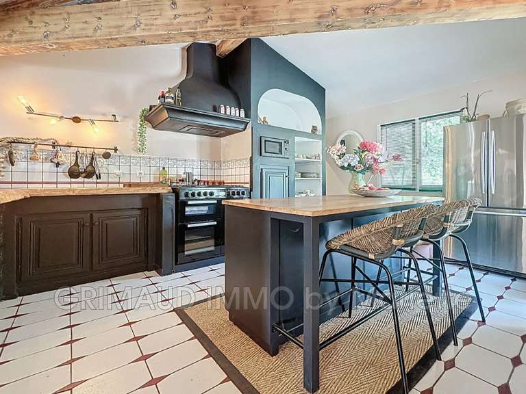 Villa Grimaud - 7 chambres - 280m²