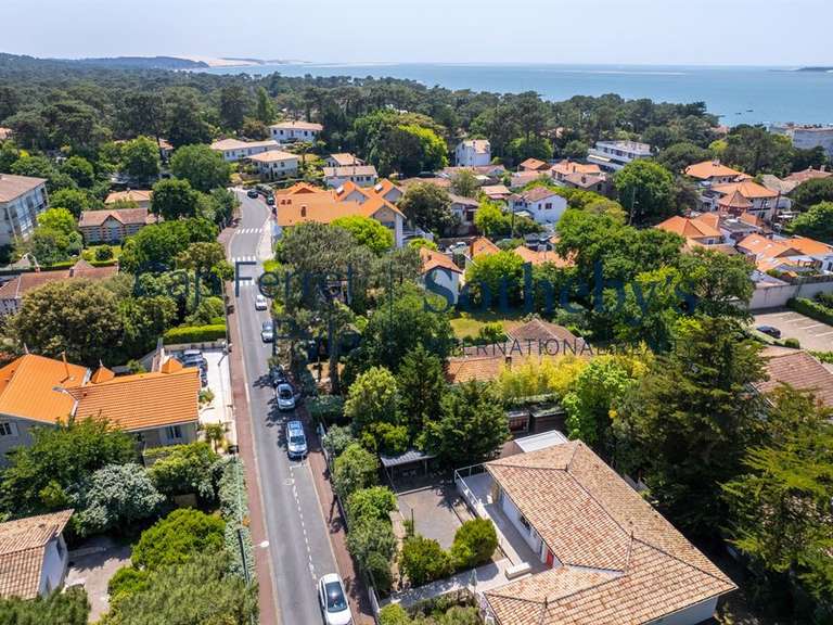 House Arcachon - 4 bedrooms - 210m²