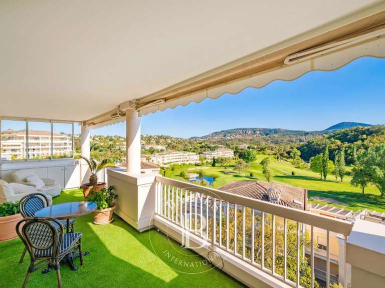 Apartment Mandelieu-la-Napoule - 3 bedrooms - 140m²