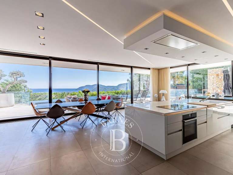 Villa with Sea view Mandelieu-la-Napoule - 6 bedrooms - 405m²