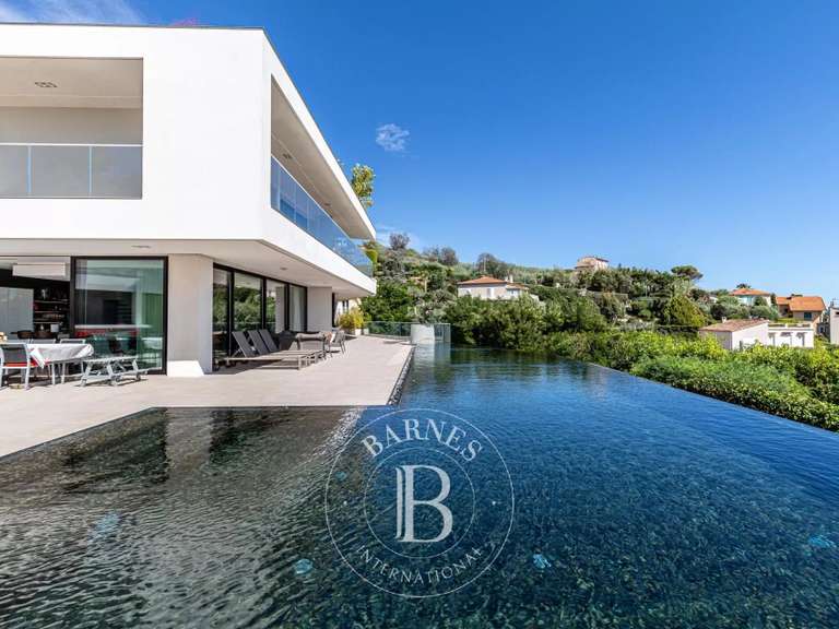 Villa with Sea view Mandelieu-la-Napoule - 6 bedrooms - 405m²