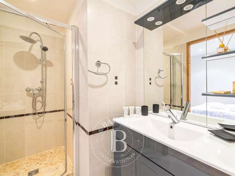 Villa with Sea view Mandelieu-la-Napoule - 5 bedrooms - 250m²