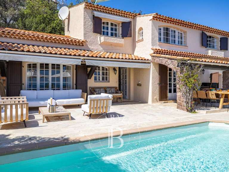 Villa with Sea view Antheor - 5 bedrooms - 180m²