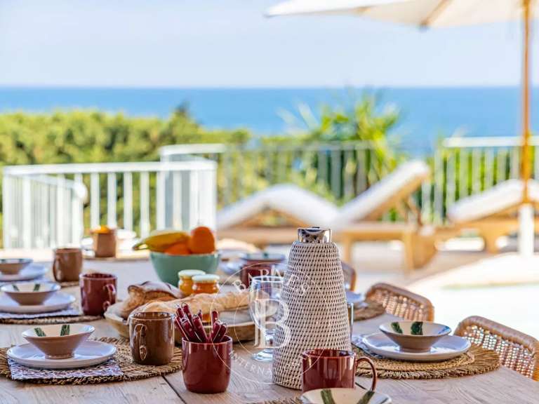 Villa with Sea view Antheor - 5 bedrooms - 180m²
