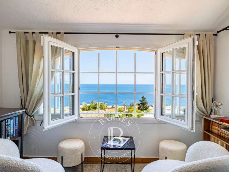 Villa with Sea view Antheor - 5 bedrooms - 180m²
