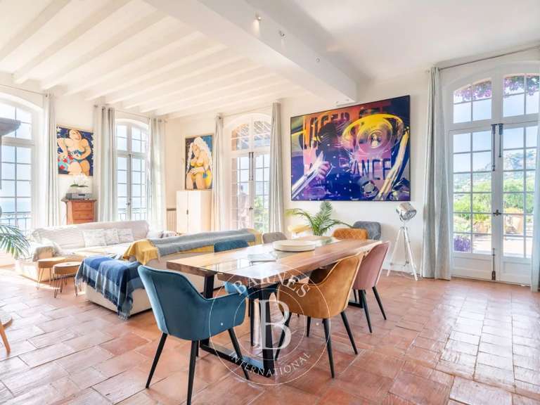 Villa with Sea view Mandelieu-la-Napoule - 5 bedrooms - 180m²
