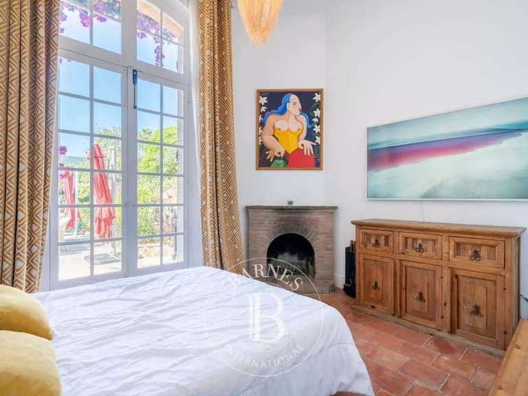 Villa with Sea view Mandelieu-la-Napoule - 5 bedrooms - 180m²