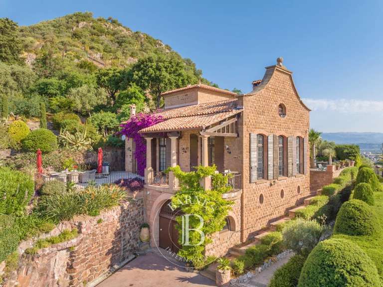 Villa with Sea view Mandelieu-la-Napoule - 5 bedrooms - 180m²