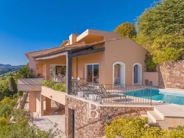 Villa with Sea view Mandelieu-la-Napoule - 4 bedrooms - 289m²