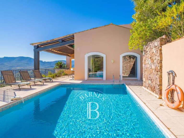 Villa with Sea view Mandelieu-la-Napoule - 4 bedrooms - 289m²