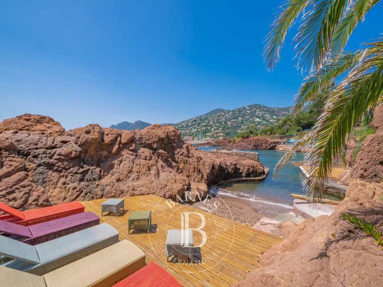 Villa Théoule-sur-Mer - 6 bedrooms - 300m²