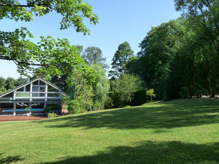 Propriété Lons-le-Saunier - 5 chambres - 225m²