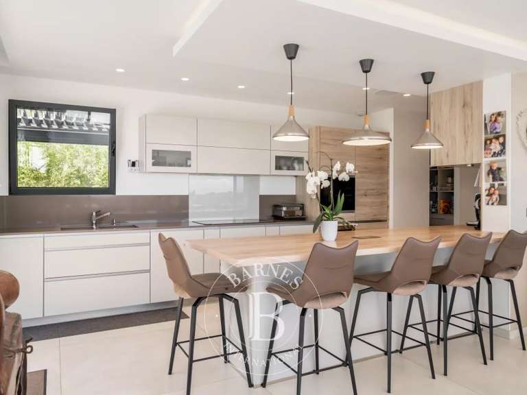 Villa with Sea view Mandelieu-la-Napoule - 4 bedrooms - 221m²