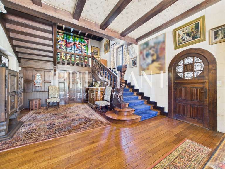 House Bayonne - 8 bedrooms - 470m²