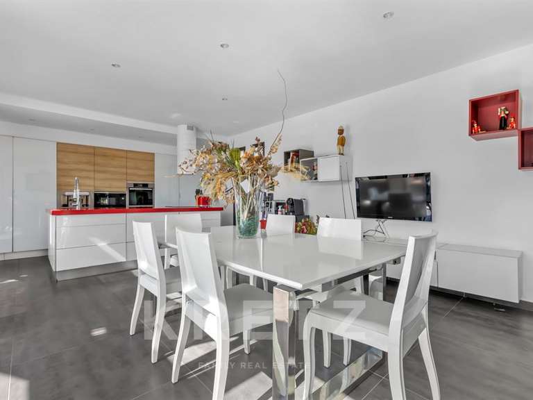 Maison Sanary-sur-Mer - 4 chambres - 250m²