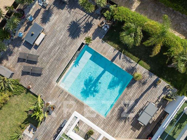 Maison Sanary-sur-Mer - 4 chambres - 250m²