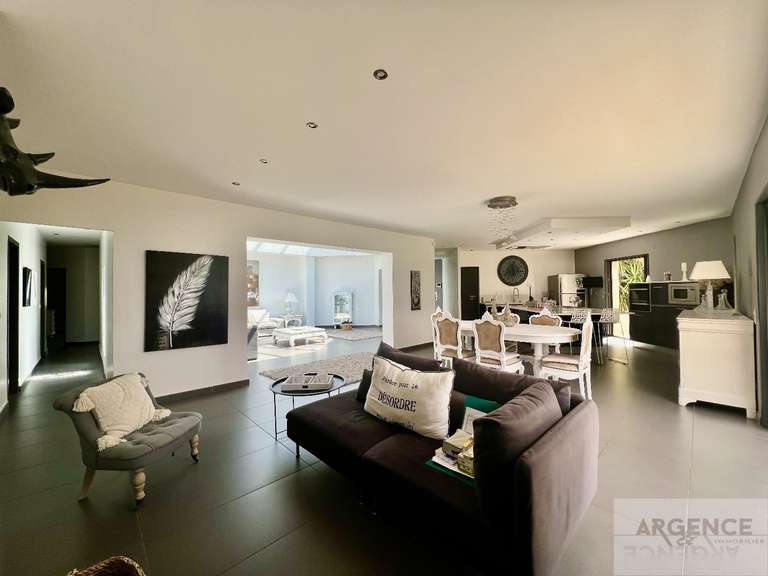 Maison Saint-Georges-d'Orques - 5 chambres - 254m²