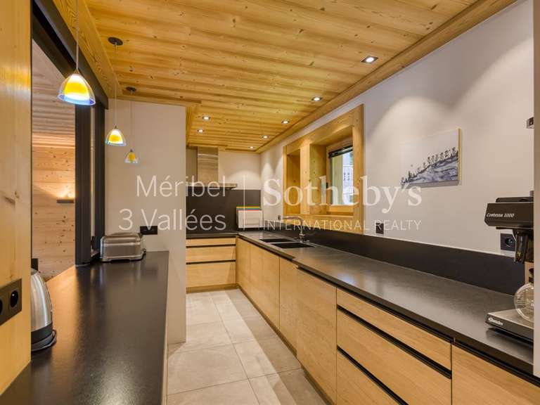 Chalet Meribel-les-allues - 7 bedrooms - 287m²